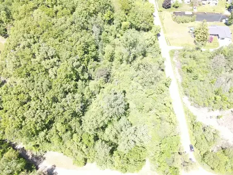 Ambs, Jackson, MI 49201 photo 2