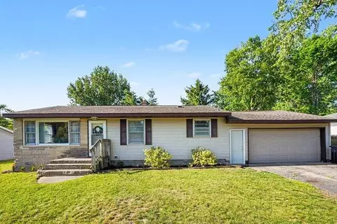 33150 Evelyn, Paw Paw, MI 49079