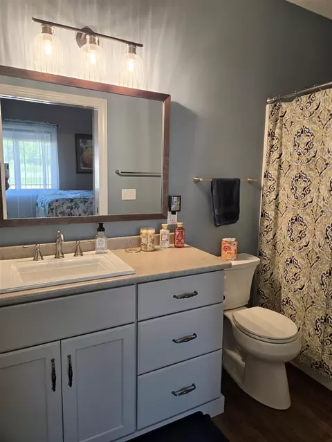 Bath - 1012 Bayview, Coldwater, MI 49036 photo 2 of 2