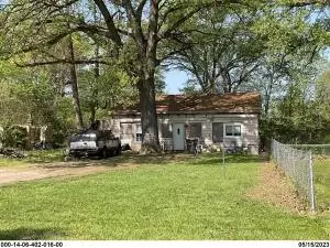 1154 Fairfax, Jackson, MI 49203