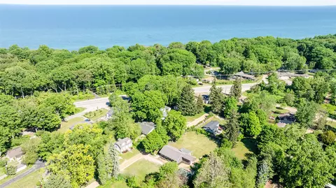 6027 Superior, Coloma, MI 49038