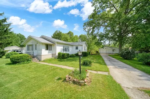 225 Center, Jackson, MI 49201