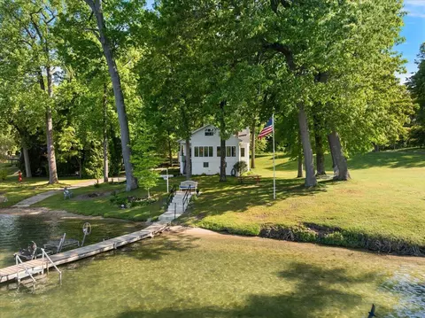 66666 95th, Dowagiac, MI 49047