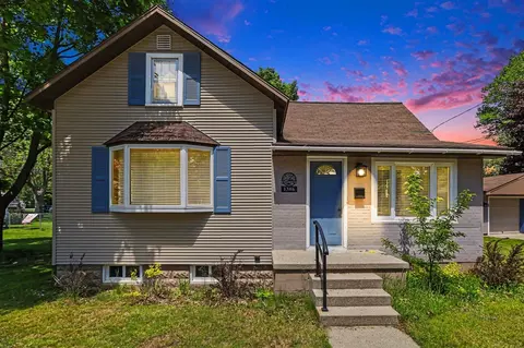1306 27th, Manistee, MI 49660