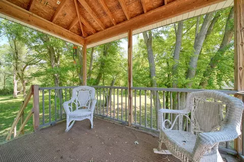Exterior - 5206 Page, Jackson, MI 49201 photo 4 of 8