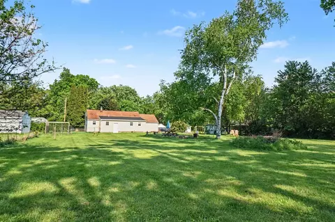 Exterior - 1230 Longfellow, Jackson, MI 49202 photo 4 of 9
