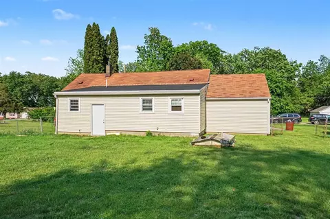 Exterior - 1230 Longfellow, Jackson, MI 49202 photo 3 of 9