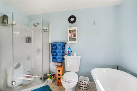 Bath - 1230 Longfellow, Jackson, MI 49202 photo 2 of 3
