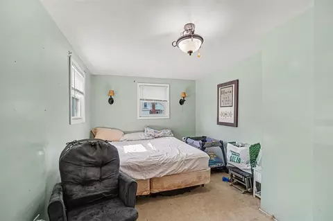 Bedroom - 1230 Longfellow, Jackson, MI 49202 photo 2 of 3