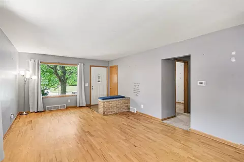 Living - 2117 Edwin, Lansing, MI 48911 photo 3 of 5