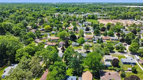 View/Area - 2117 Edwin, Lansing, MI 48911 photo 5 of 9