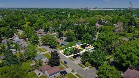 View/Area - 2117 Edwin, Lansing, MI 48911 photo 2 of 9