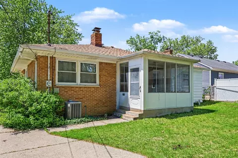 Exterior - 2117 Edwin, Lansing, MI 48911 photo 4 of 8
