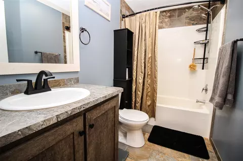 Bath - 10877 Floating Brg, Marcellus, MI 49067 photo 3 of 3