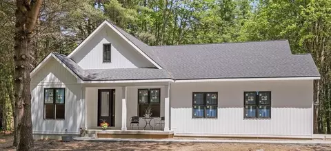 22672 W Kendaville, Pierson, MI 49339