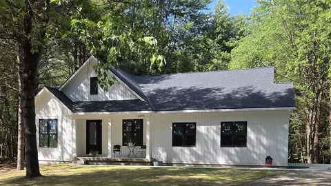 22672 W Kendaville, Pierson, MI 49339