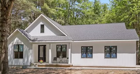 22672 W Kendaville, Pierson, MI 49339
