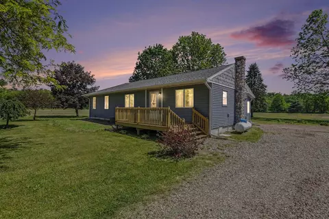 22111 Dutch Settlement, Cassopolis, MI 49031