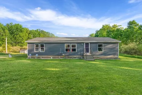 9423 E Baker, Hesperia, MI 49421