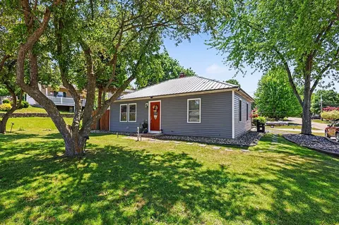 263 E 6th, Shelby, MI 49455 photo 3
