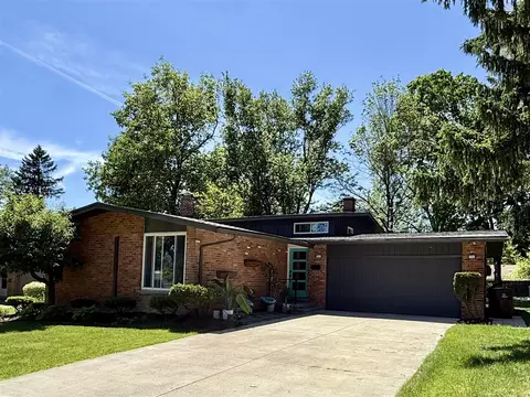 2740 Manchester, Ann Arbor, MI 48104