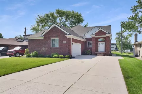 48484 Jefferson, New Baltimore, MI 48047