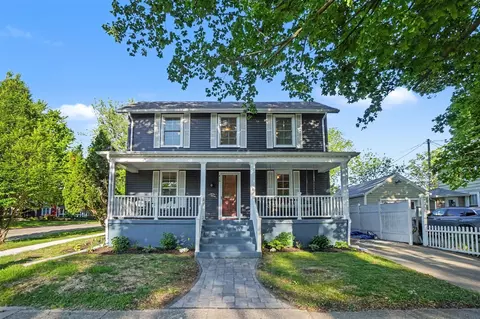 416 Center, South Haven, MI 49090