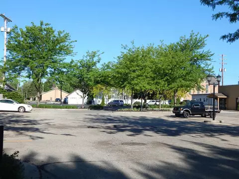 27 S S Un, Sparta, MI 49345
