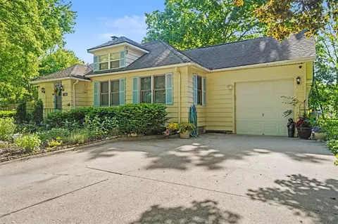 24 Sherman, Galesburg, MI 49053