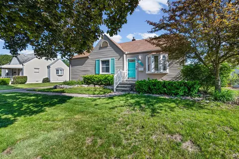 29932 John Hauk, Garden City, MI 48135