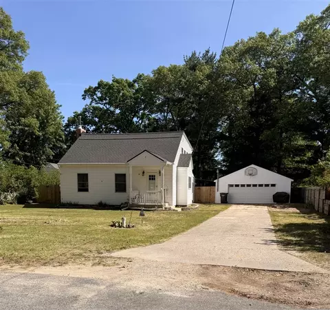 5324 Bryn Mawr, Muskegon, MI 49442