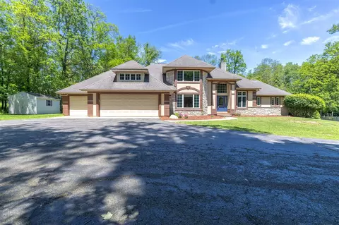 1722 W Kilgore, Kalamazoo, MI 49008
