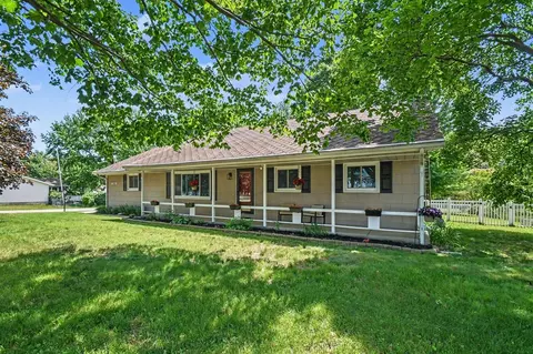 1366 Maiden, Saint Joseph, MI 49085