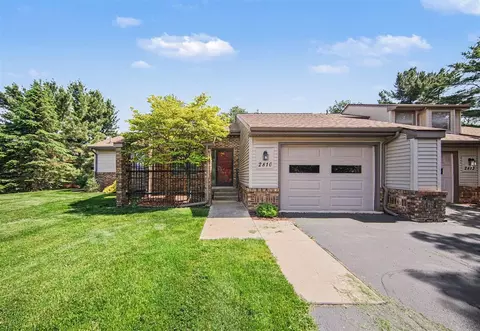 2810 S Wood Dl, Jackson, MI 49203