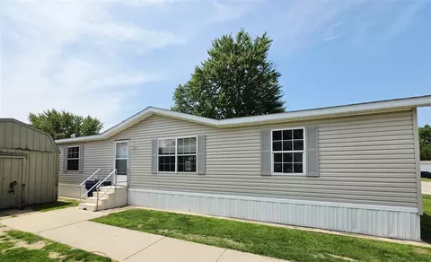 6716 Peyton, Kalamazoo, MI 49048