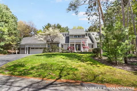 2003 W Lakewood, Holland, MI 49424