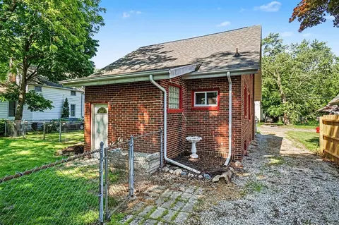 Exterior - 831 Bush, Jackson, MI 49202 photo 6 of 8