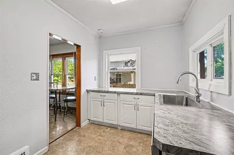 Kitchen - 831 Bush, Jackson, MI 49202 photo 1 of 2