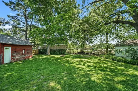 Exterior - 831 Bush, Jackson, MI 49202 photo 7 of 8