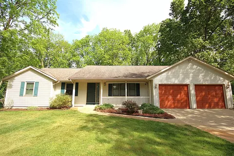 52201 Pine Tree, Three Rivers, MI 49093