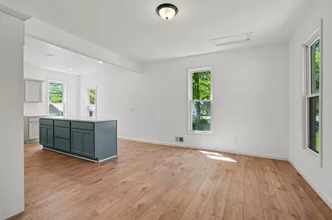 230 N N Un, Ithaca, MI 48847 photo 11
