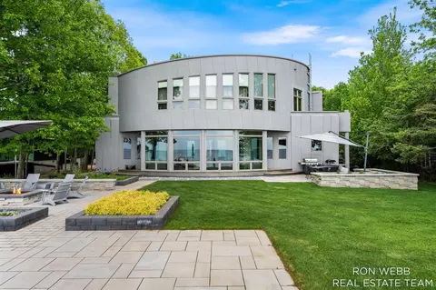 1234 Shorecrest, South Haven, MI 49090