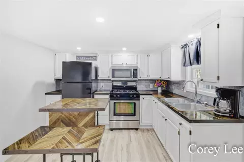 Kitchen - 536 Ionia, Belding, MI 48809 photo 1 of 5