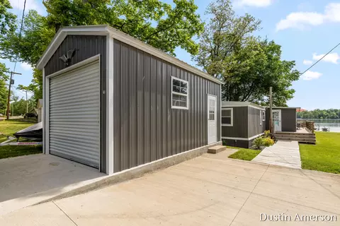 72 Sundago Park, Hastings, MI 49058