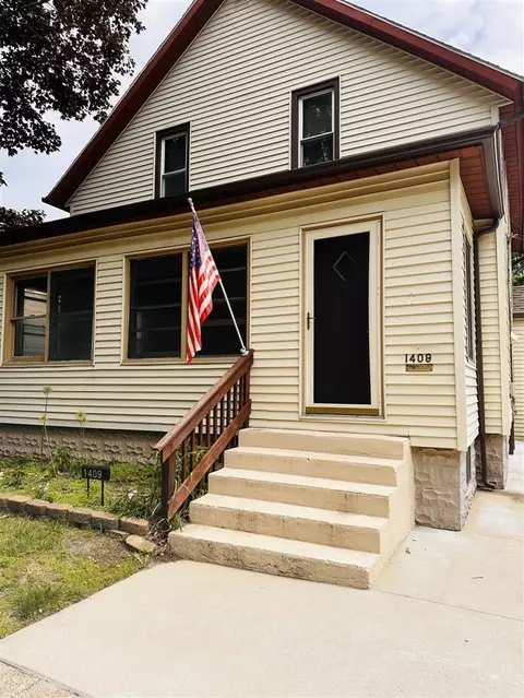 1409 Hagar, Saint Joseph, MI 49085