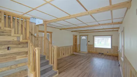 Living - 40 River, Niles, MI 49120 photo 1 of 2
