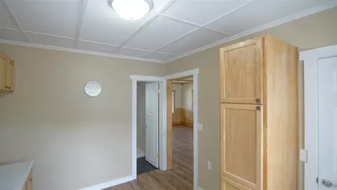 Entry Way - 40 River, Niles, MI 49120 photo 1 of 3