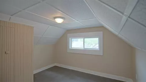 Bedroom - 40 River, Niles, MI 49120 photo 4 of 4