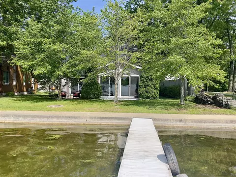 668 Eagle Pt, Lake Odessa, MI 48849
