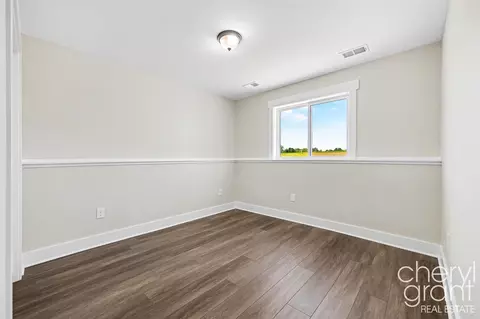 Bedroom - 5625 Whites Brg, Belding, MI 48809 photo 9 of 10